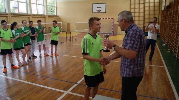 35_Badminton2.jpg