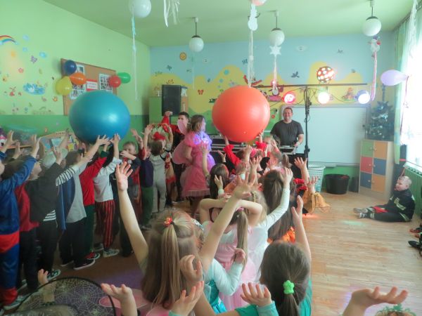 0041_Bal08.jpg