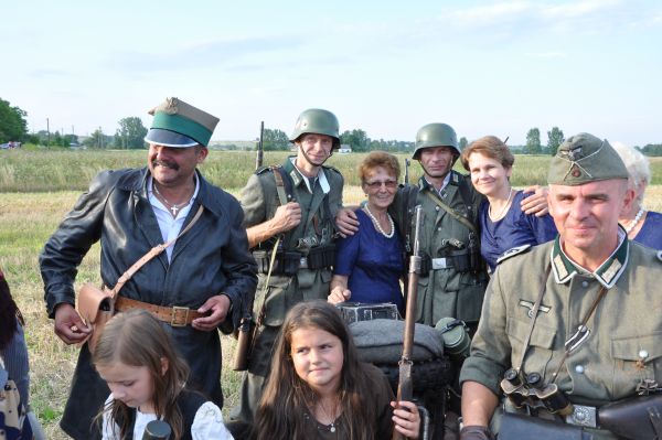 60_Pomnik4.jpg